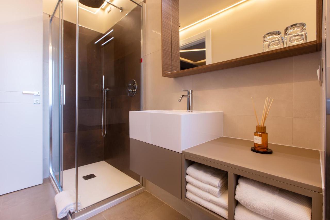 קליארי Arkadia Rooms & Apartments מראה חיצוני תמונה